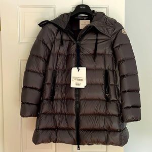 Brand new with tags Moncler Suyen Giubbotto size 0